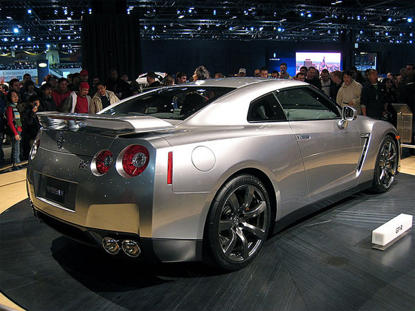 Nissan skyline all years