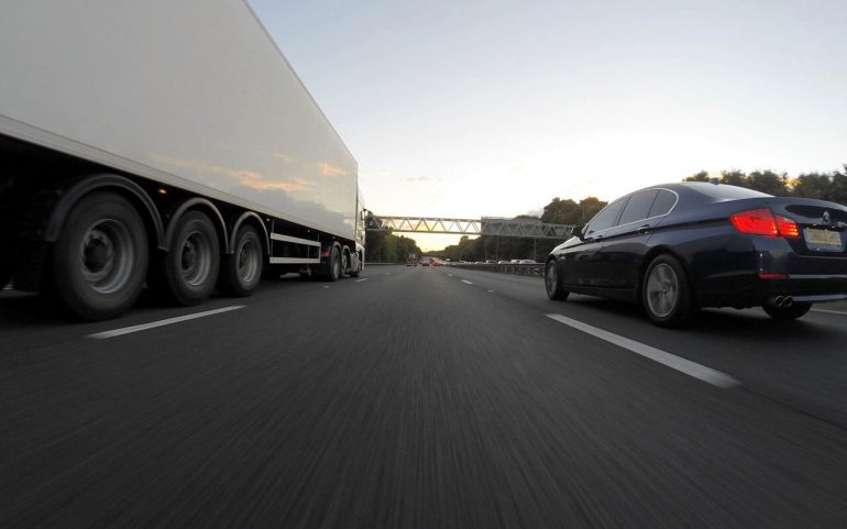 How to Stay Safe on your Long Truck Drives