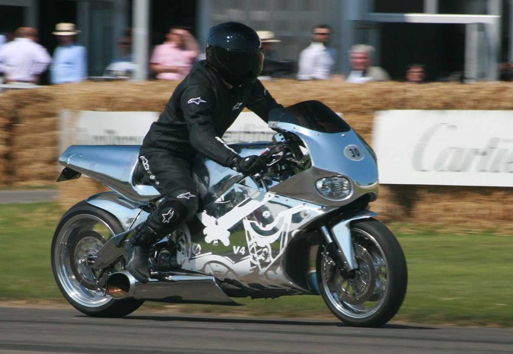 MTT Turbine Superbike Y2K takes Number 3 spot in Sports motorbikes