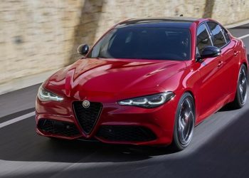 Best 4 Cylinder Luxury Cars | 2025 Alfa Romeo Giulia